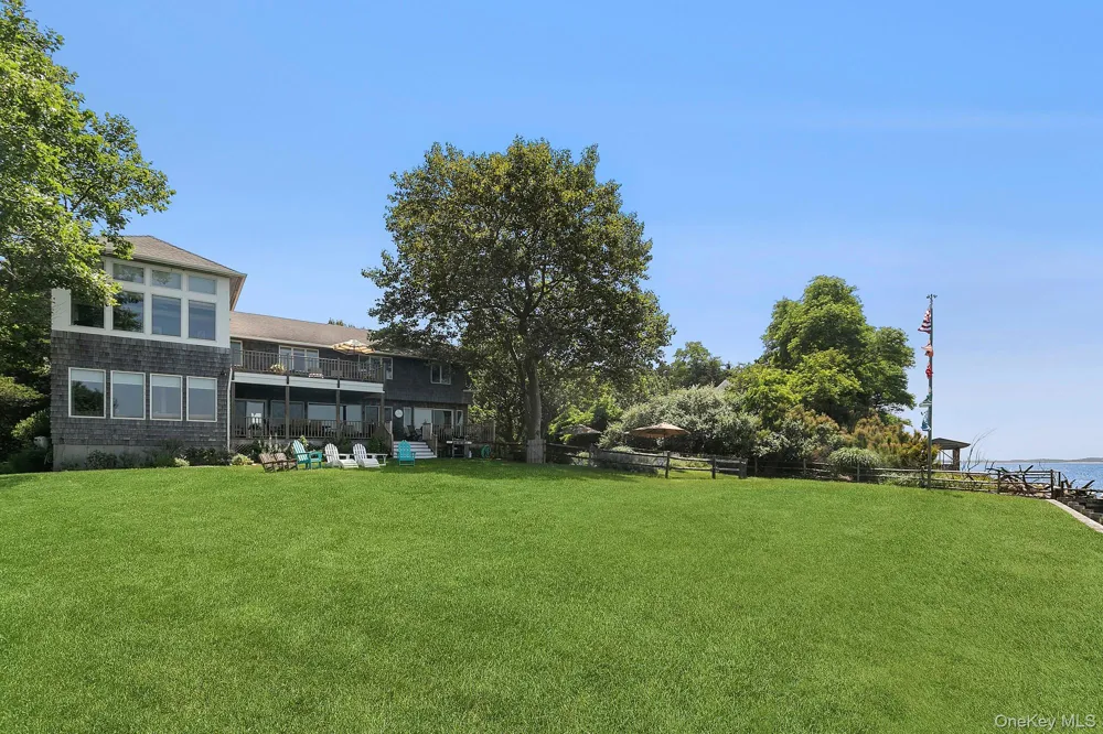 29 Bittersweet Lane Southampton, NY 11963