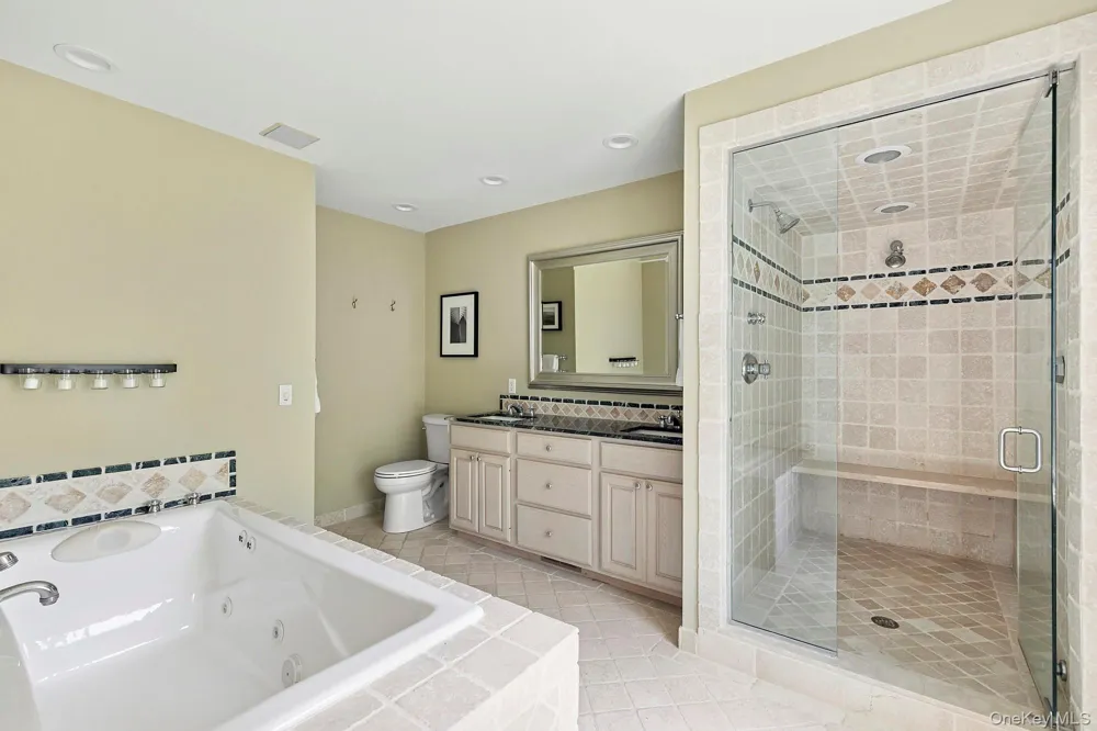 29 Bittersweet Lane Southampton, NY 11963