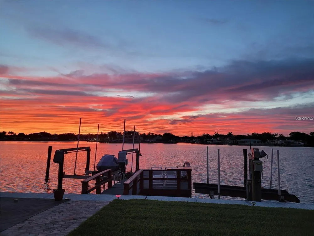 512 20TH AVENUE Indian Rocks Beach, FL 33785