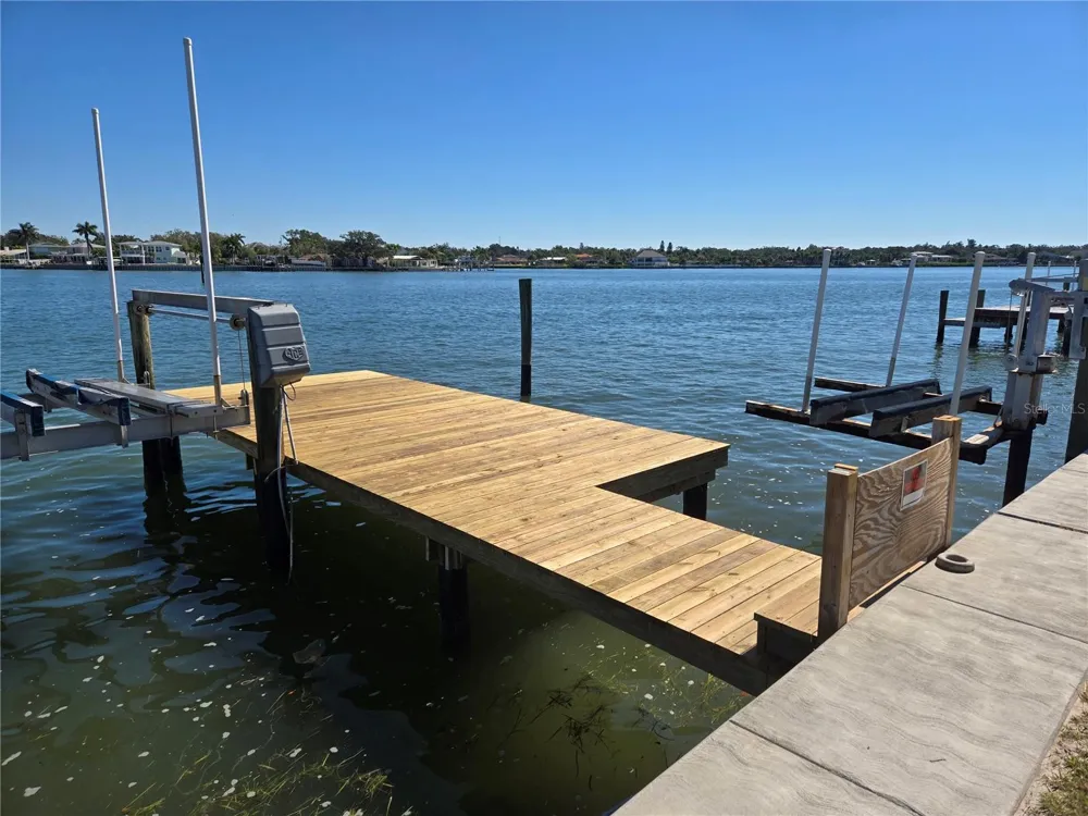 512 20TH AVENUE Indian Rocks Beach, FL 33785