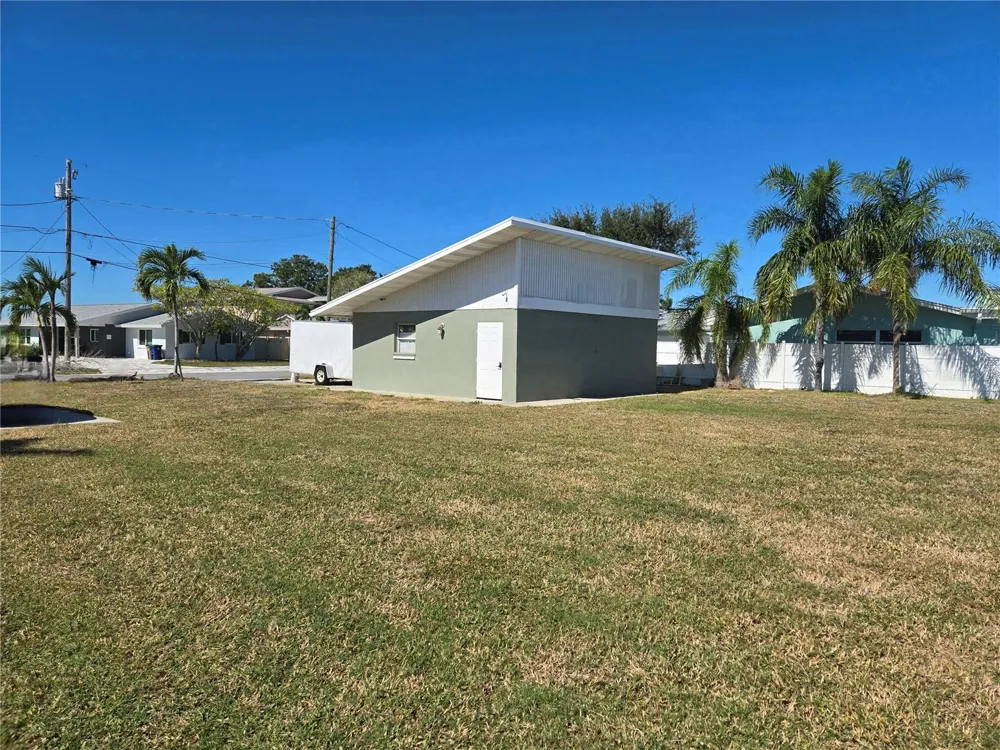 512 20TH AVENUE Indian Rocks Beach, FL 33785