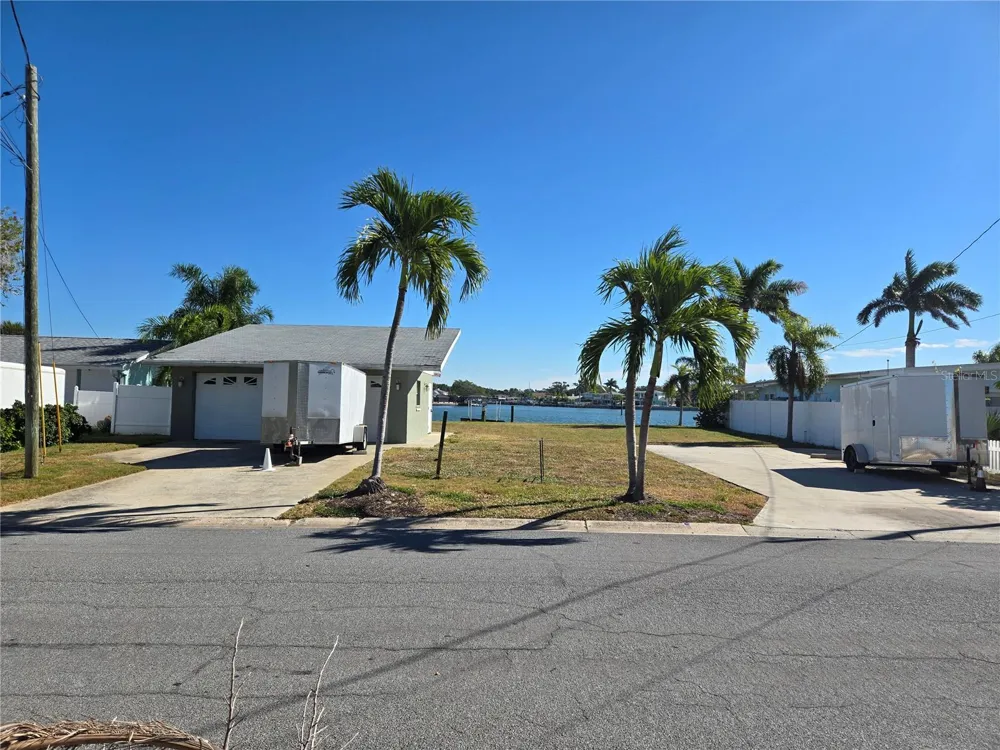 512 20TH AVENUE Indian Rocks Beach, FL 33785