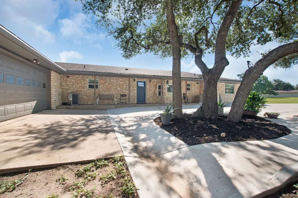 208 Iris Lane Buchanan Dam, TX 78609
