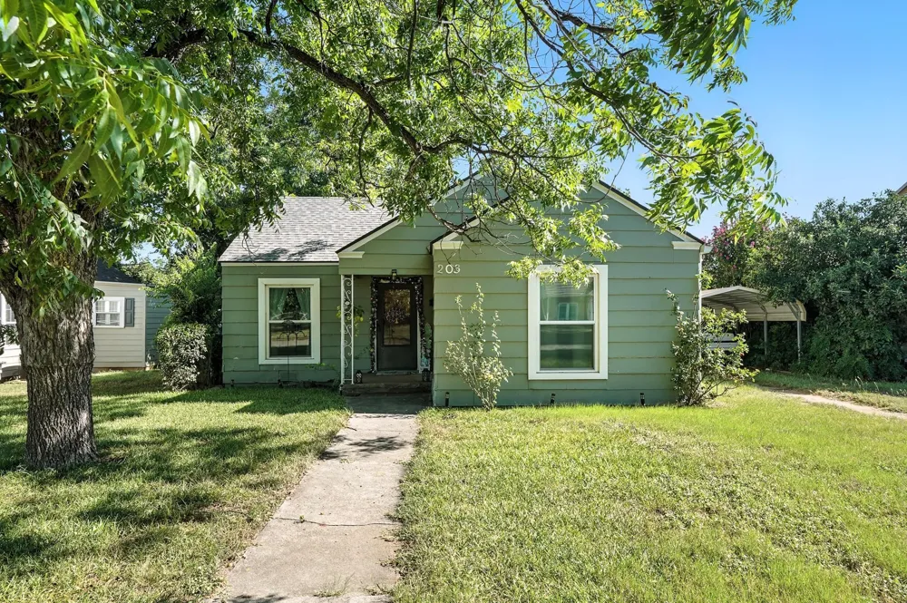 203 Miami Street Coleman, TX 76834