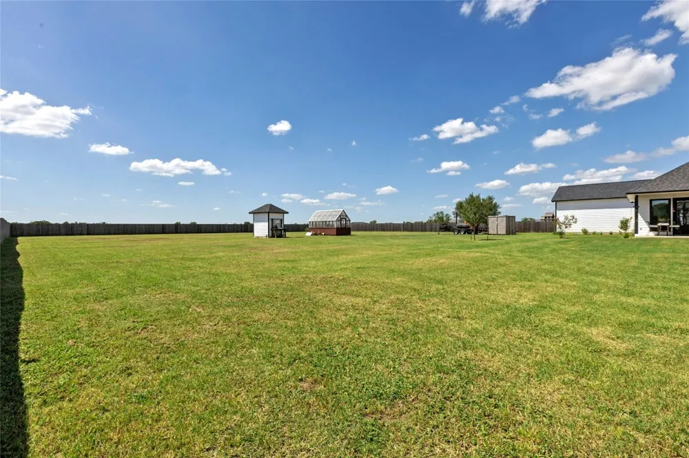 1170 Watterson Road Red Rock, TX 78662