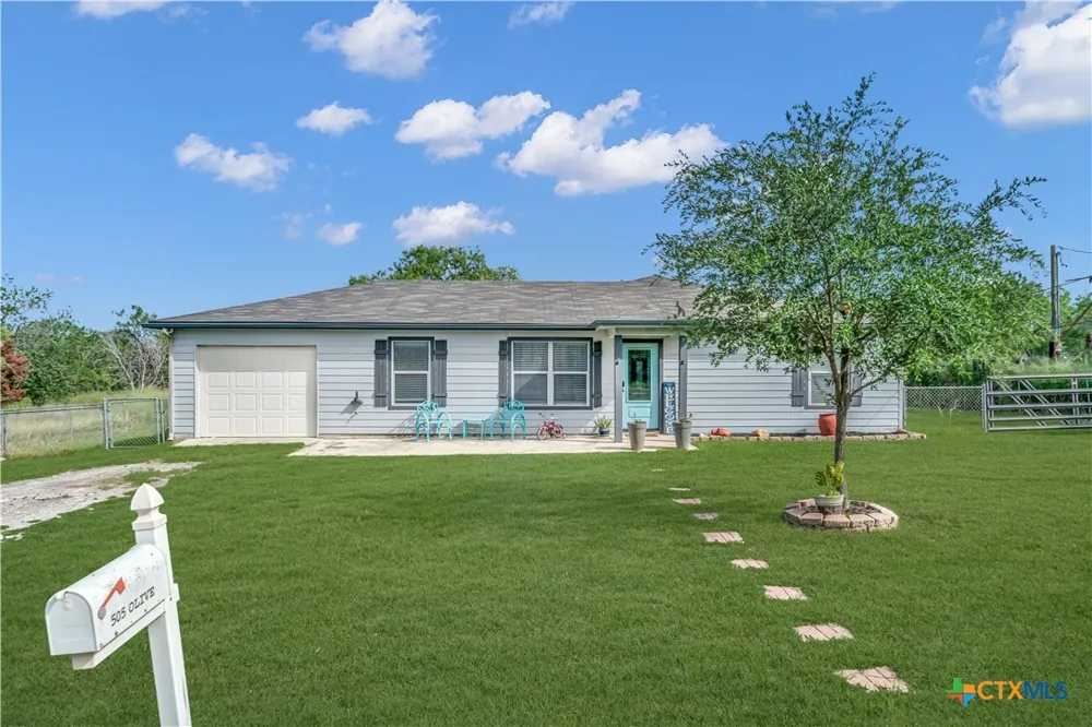 505 Olive Street Jourdanton, TX 78026