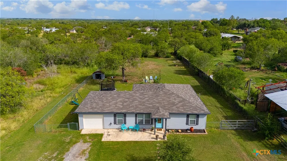505 Olive Street Jourdanton, TX 78026