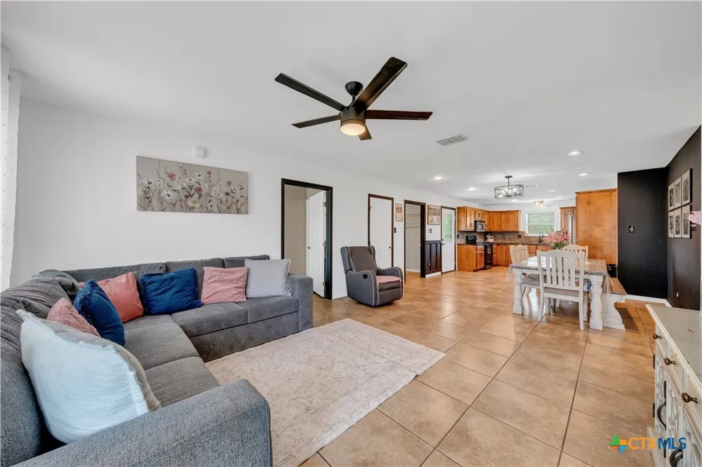 505 Olive Street Jourdanton, TX 78026