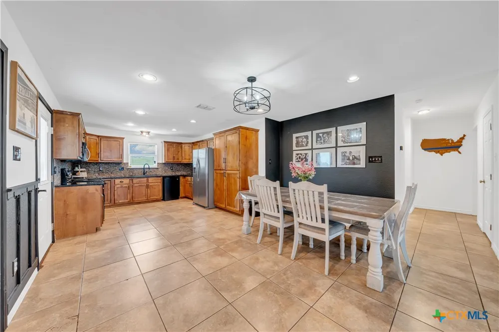 505 Olive Street Jourdanton, TX 78026