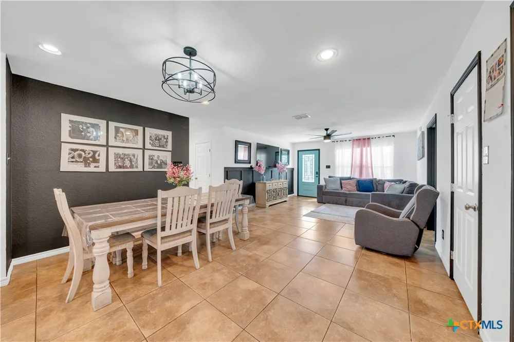 505 Olive Street Jourdanton, TX 78026