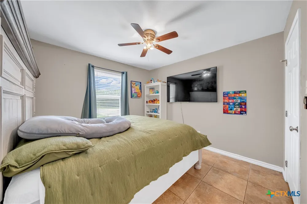 505 Olive Street Jourdanton, TX 78026
