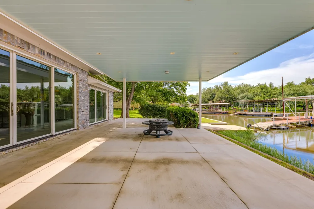 214 Island Lodges Drive Buchanan Dam, TX 78609