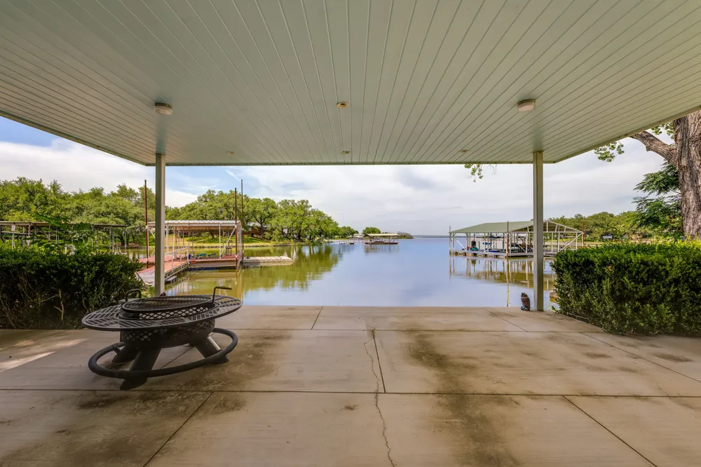 214 Island Lodges Drive Buchanan Dam, TX 78609