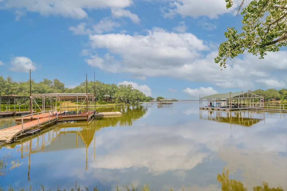 214 Island Lodges Drive Buchanan Dam, TX 78609