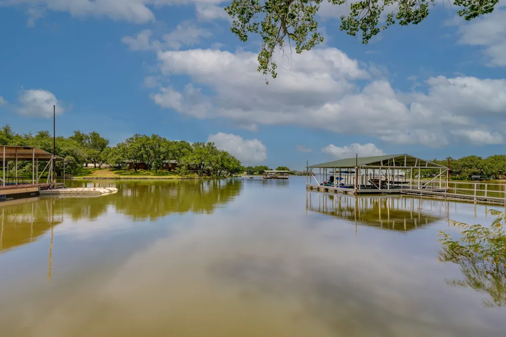 214 Island Lodges Drive Buchanan Dam, TX 78609