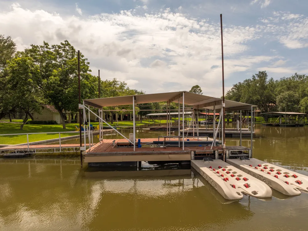214 Island Lodges Drive Buchanan Dam, TX 78609