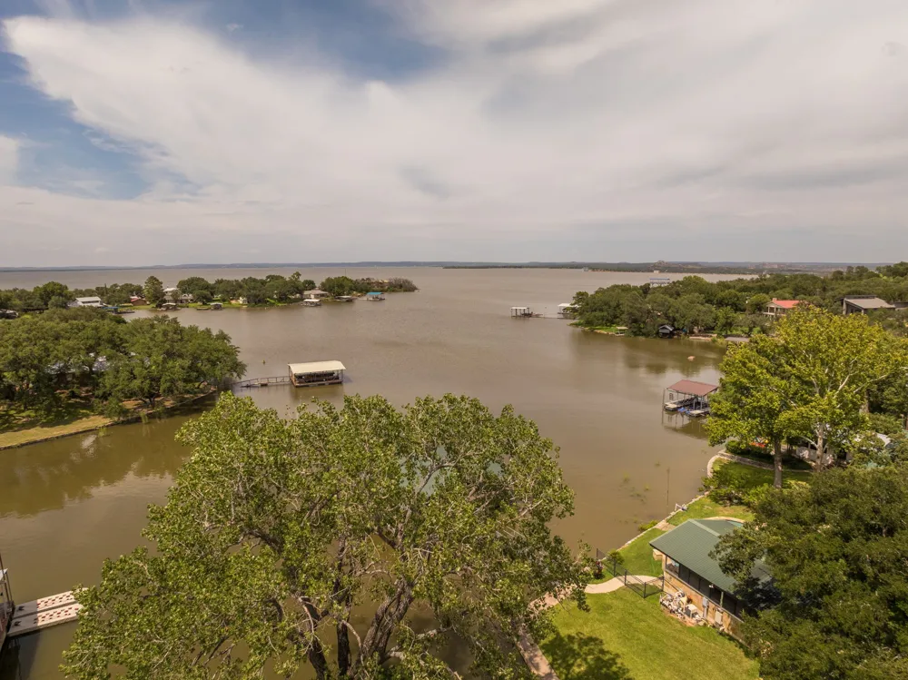 214 Island Lodges Drive Buchanan Dam, TX 78609