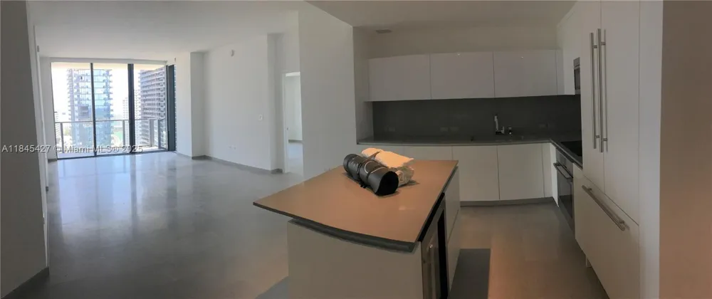 88 SW 7th St #2305 Miami, FL 33130