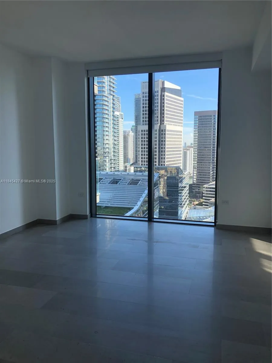 88 SW 7th St #2305 Miami, FL 33130
