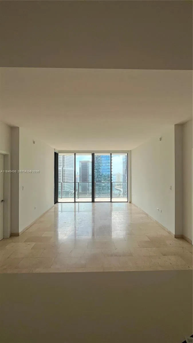 88 SW 7th St #2603 Miami, FL 33130