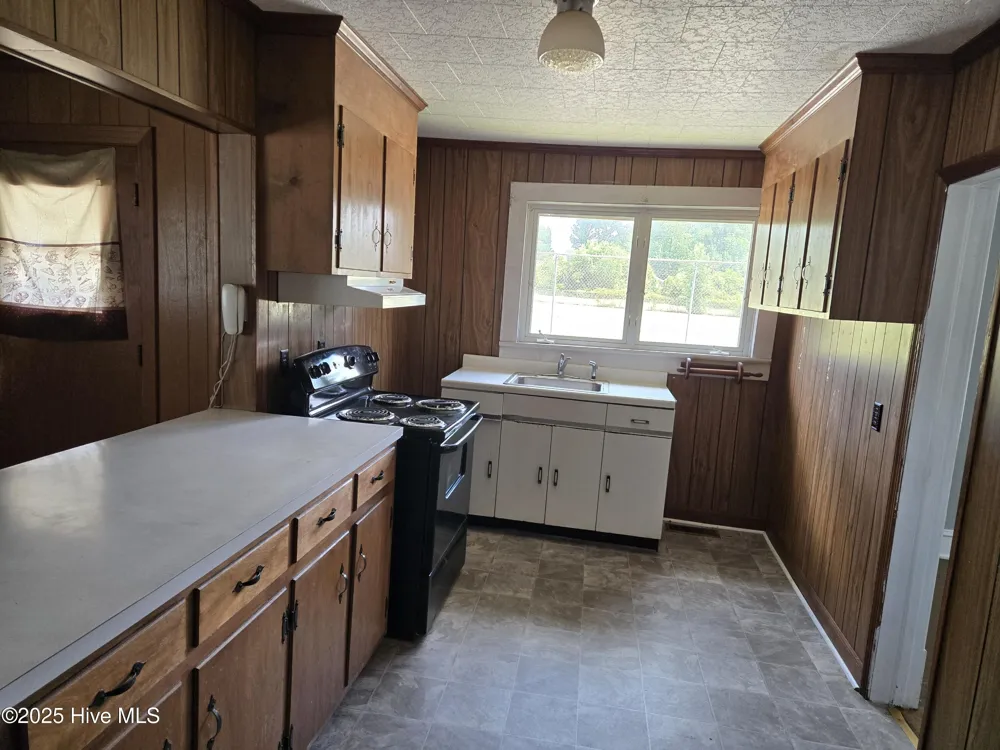 200 Martin Street Williamston, NC 27892