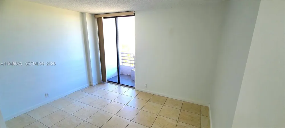 3300 NE 191 st #1207 Aventura, FL 33180