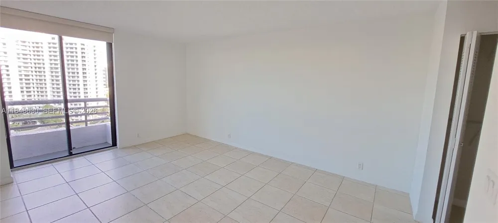3300 NE 191 st #1207 Aventura, FL 33180