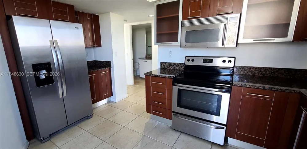 3300 NE 191 st #1207 Aventura, FL 33180