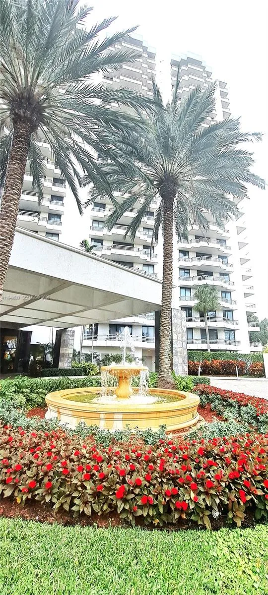 3300 NE 191 st #1207 Aventura, FL 33180