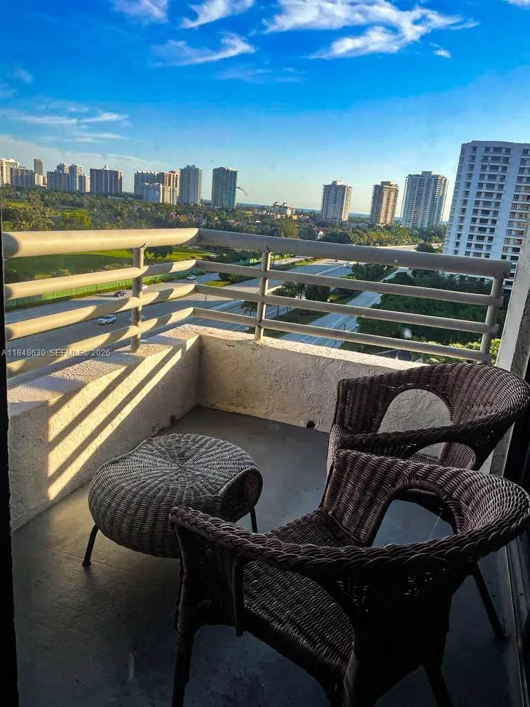 3300 NE 191 st #1207 Aventura, FL 33180