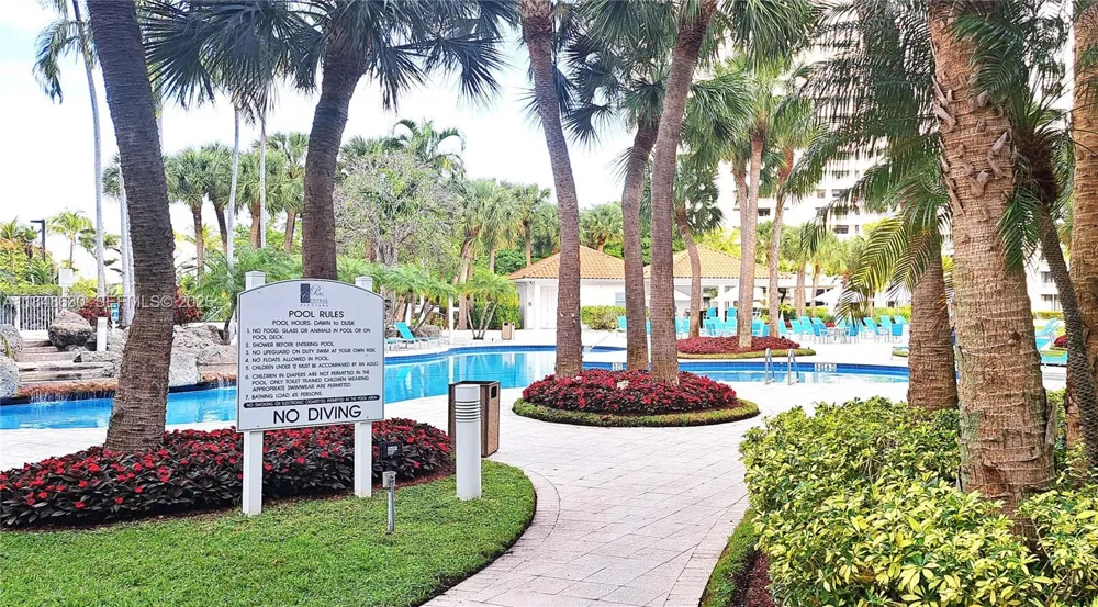 3300 NE 191 st #1207 Aventura, FL 33180