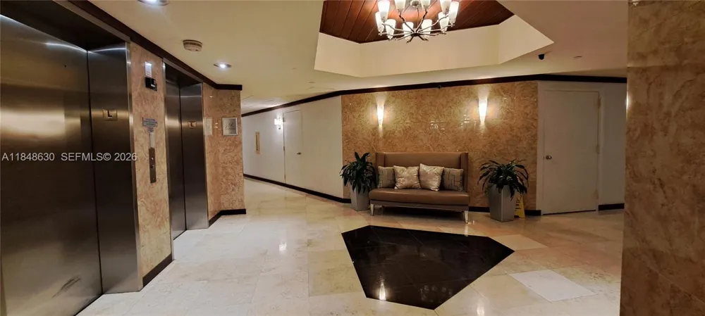3300 NE 191 st #1207 Aventura, FL 33180