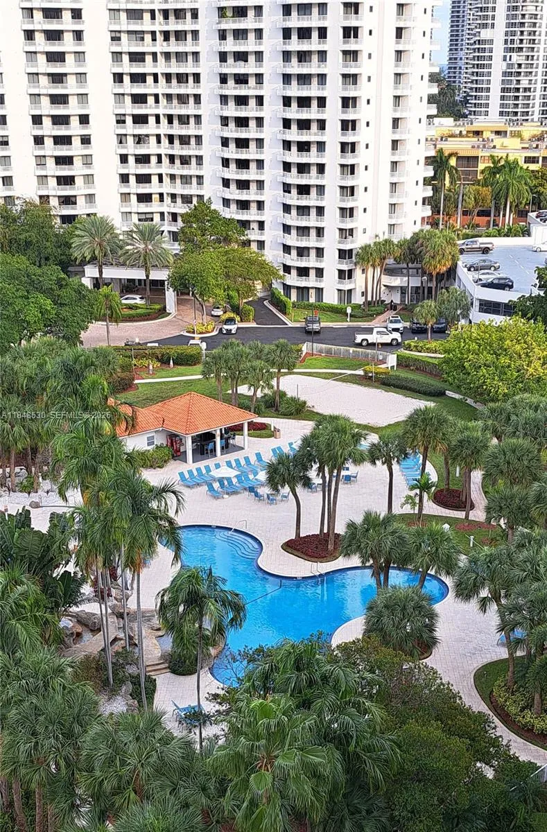 3300 NE 191 st #1207 Aventura, FL 33180