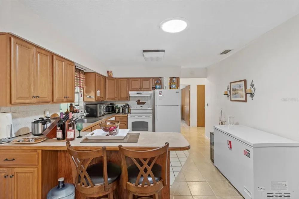 516 S TUCK POINT Inverness, FL 34450