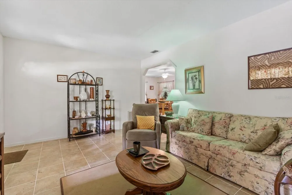 516 S TUCK POINT Inverness, FL 34450