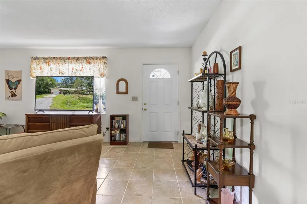 516 S TUCK POINT Inverness, FL 34450