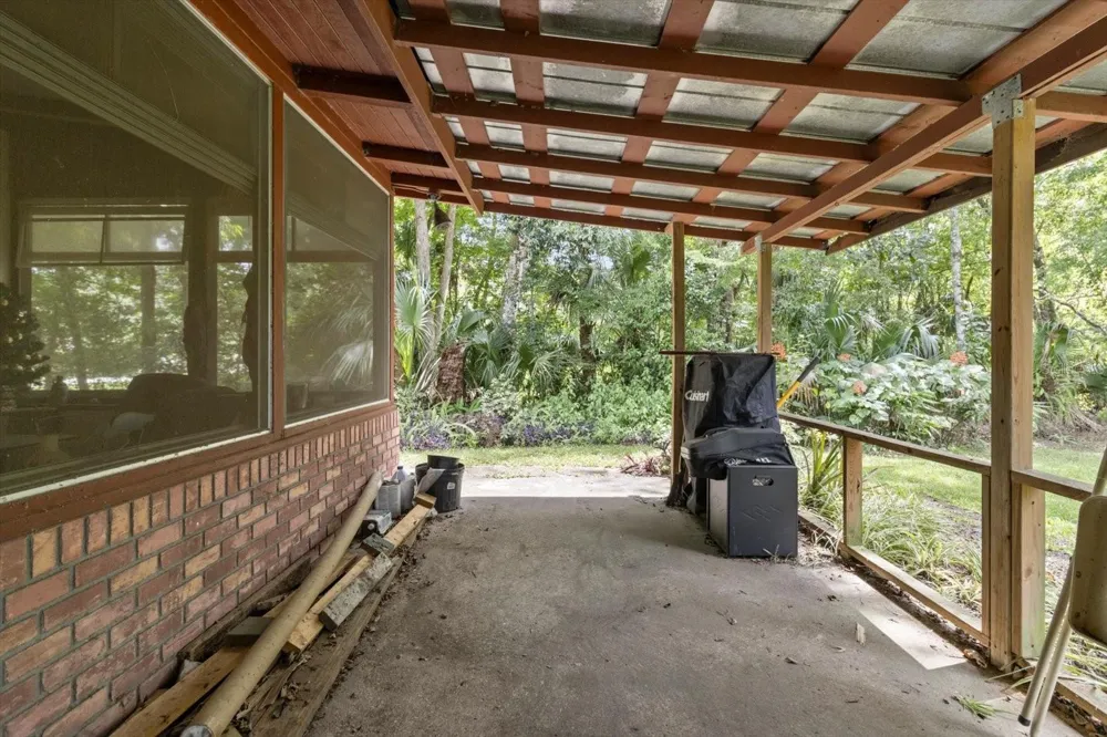 516 S TUCK POINT Inverness, FL 34450