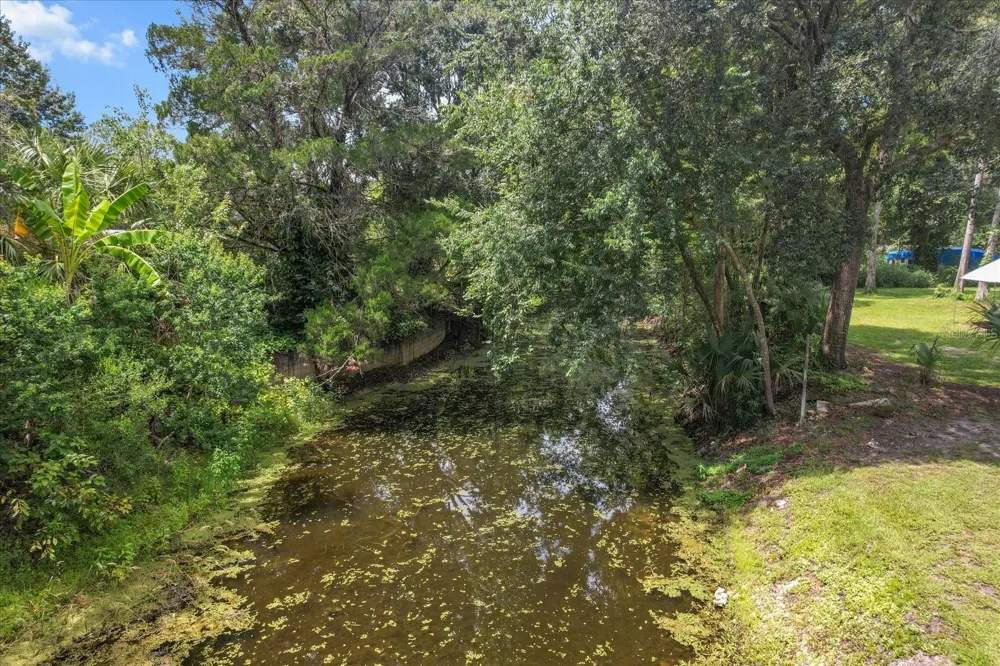 516 S TUCK POINT Inverness, FL 34450