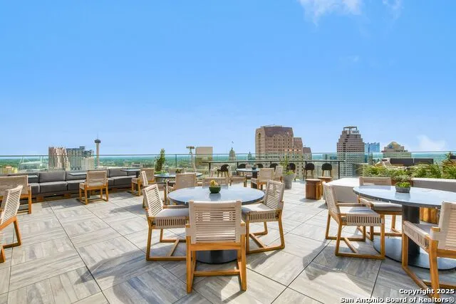 123 Lexington #1602 San Antonio, TX 78205