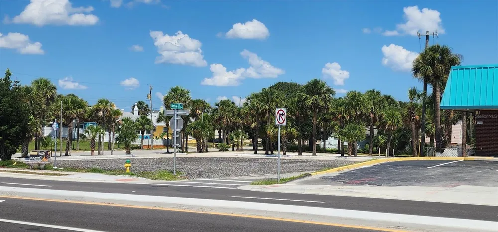 E INTERNATIONAL SPEEDWAY BOULEVARD Daytona Beach, FL 32118