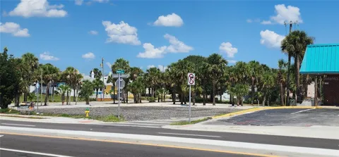 E INTERNATIONAL SPEEDWAY BOULEVARD