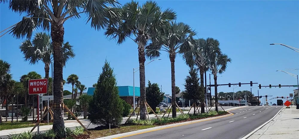E INTERNATIONAL SPEEDWAY BOULEVARD Daytona Beach, FL 32118