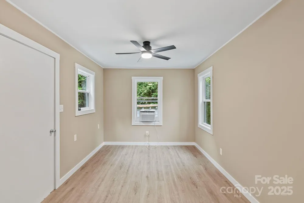 530 Rebel Ridge Road Marshall, NC 28753