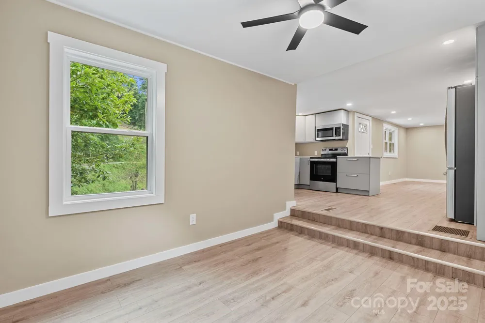 530 Rebel Ridge Road Marshall, NC 28753