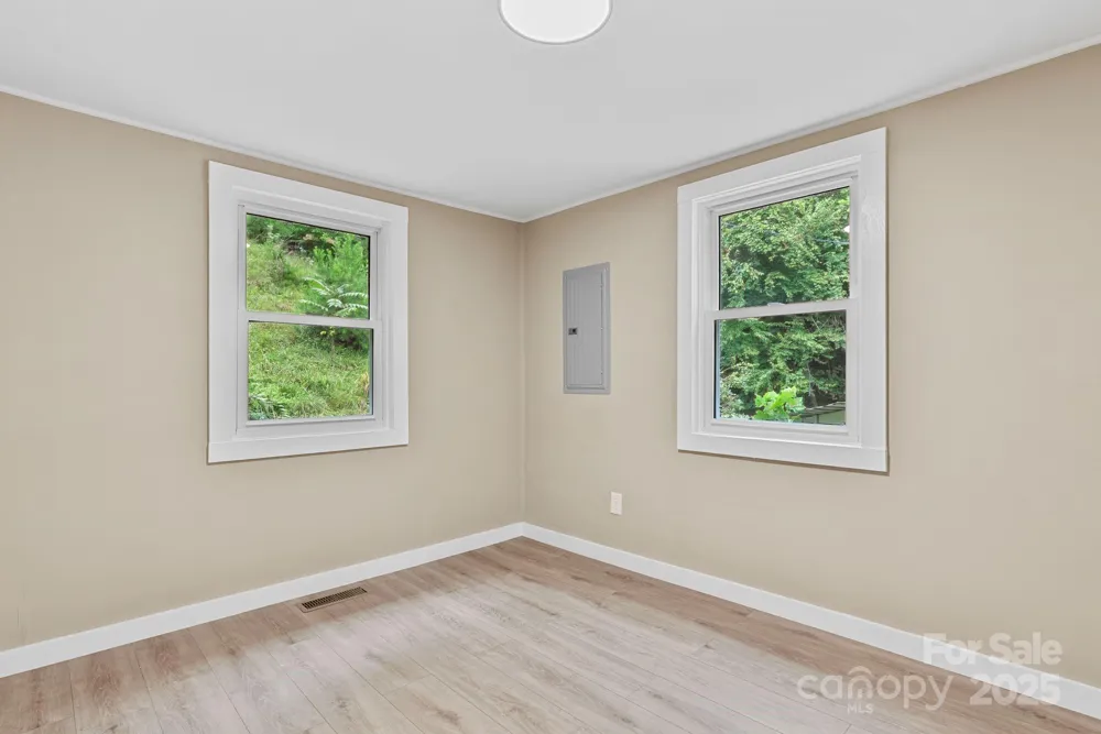530 Rebel Ridge Road Marshall, NC 28753