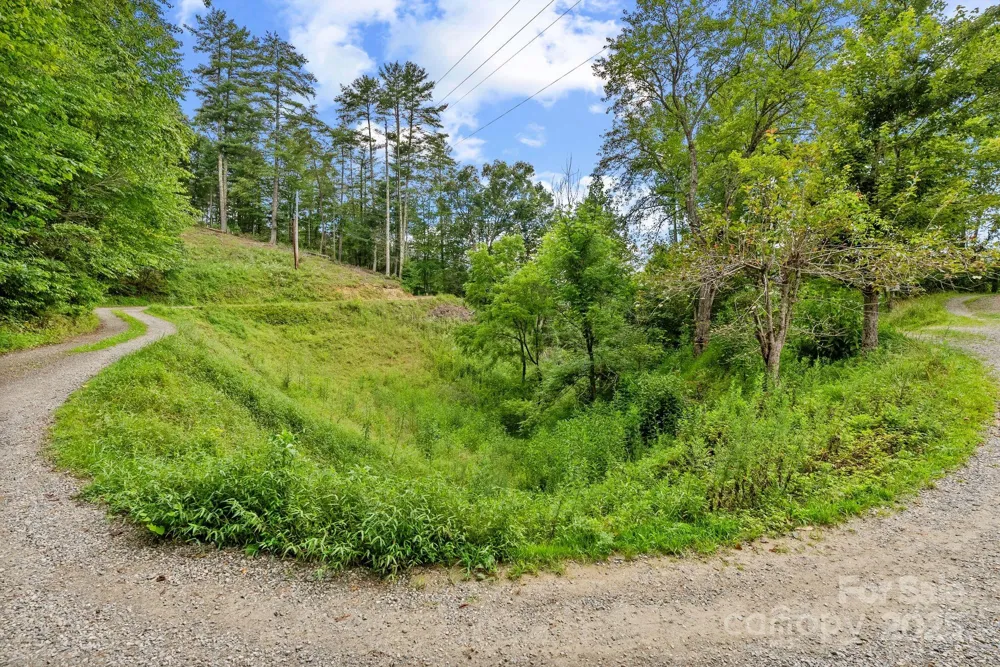 530 Rebel Ridge Road Marshall, NC 28753