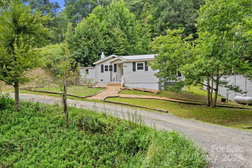 530 Rebel Ridge Road Marshall, NC 28753