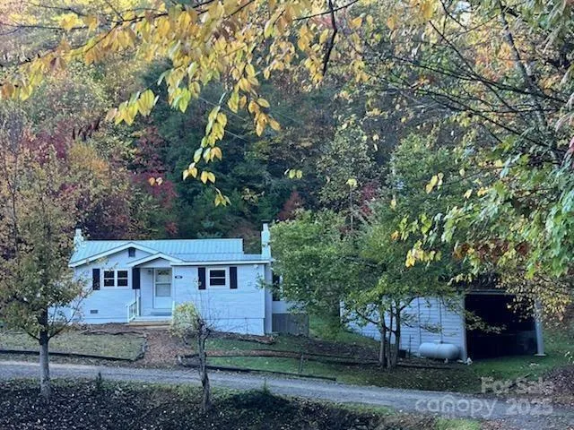 530 Rebel Ridge Road Marshall, NC 28753