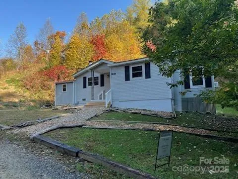530 Rebel Ridge Road Marshall, NC 28753
