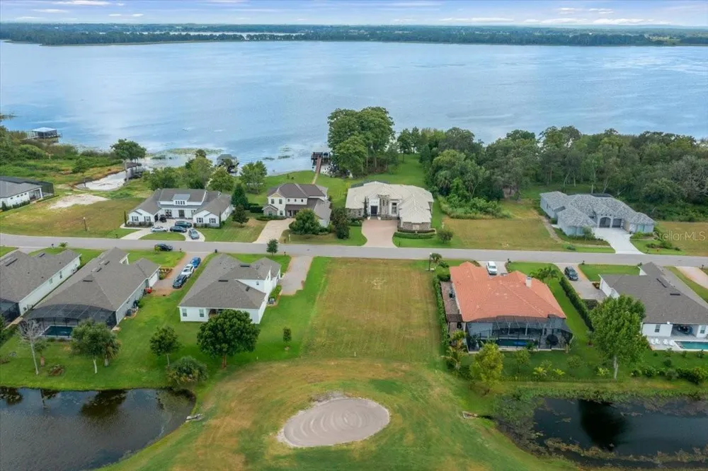 LIVE OAK DRIVE Tavares, FL 32778